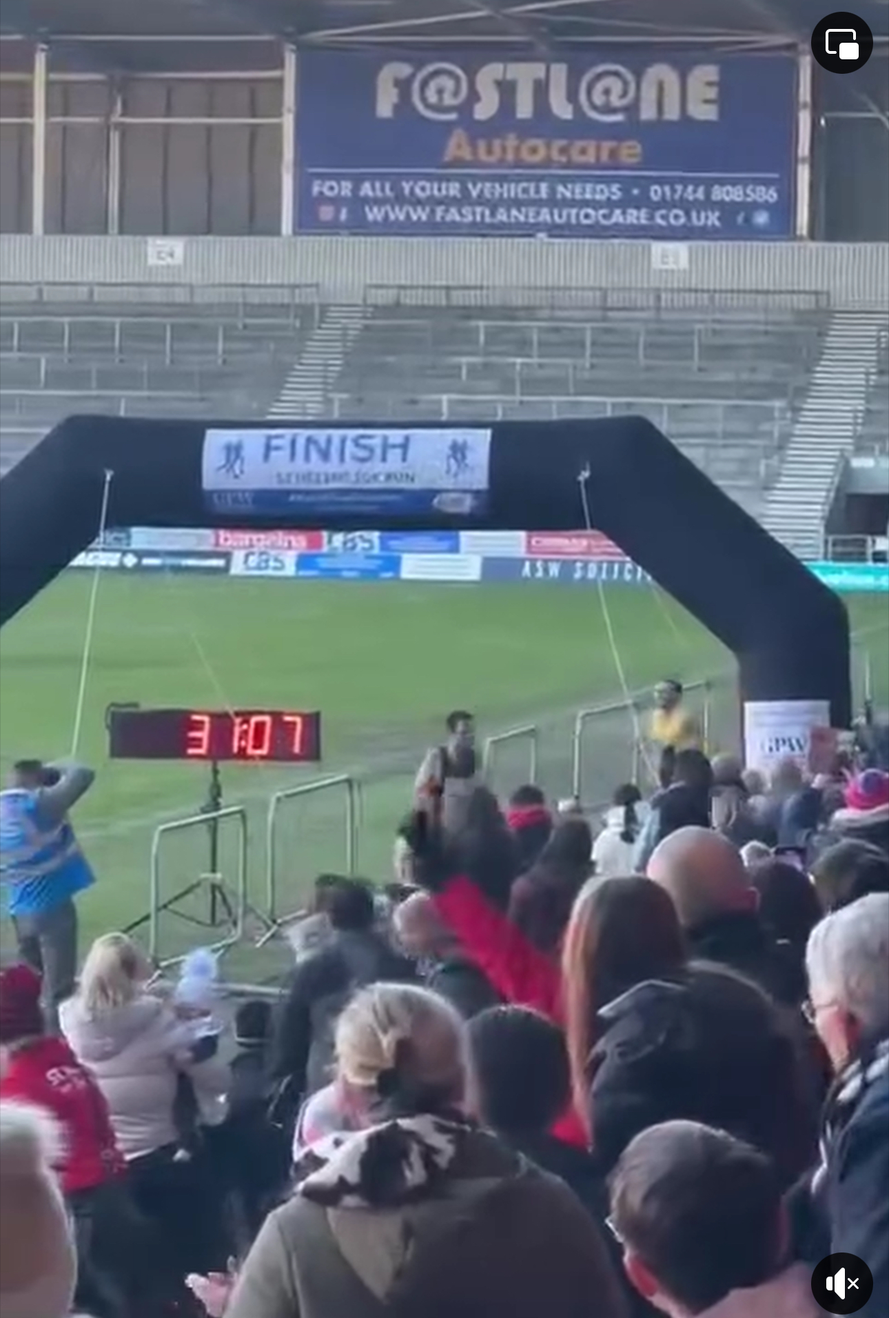 St Helens 10K Finish Line The Finnish Line At St Helens 10K Run : Fastlane Autocare Proud To Be At The St Helens 10K Run