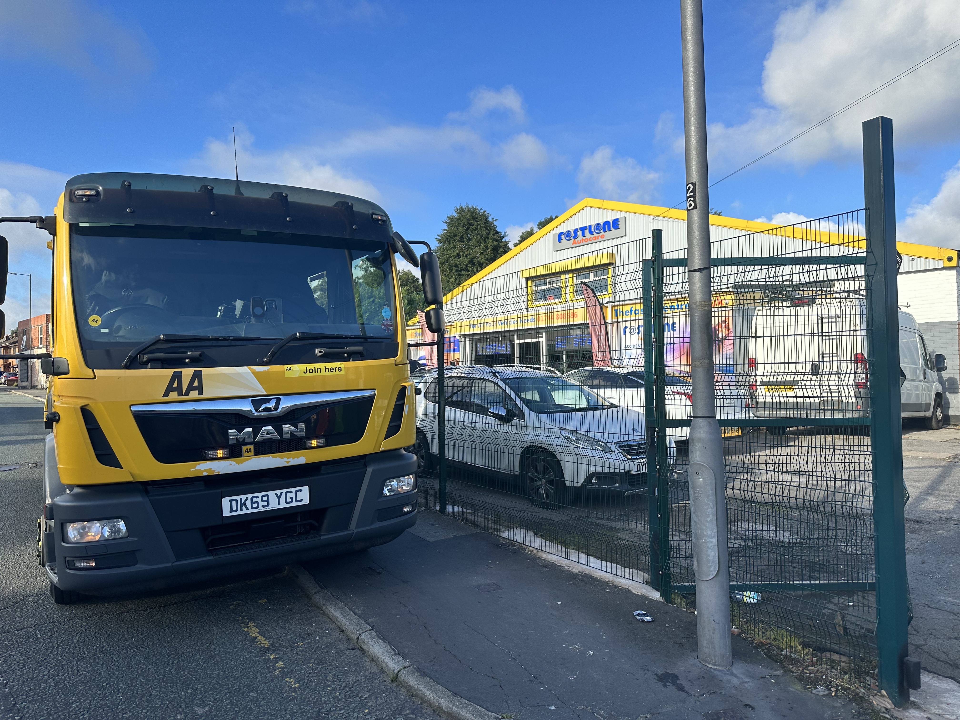 Recent AA Drop Off To The FastFit Centre In St Helens - AA Approved Garage North West 