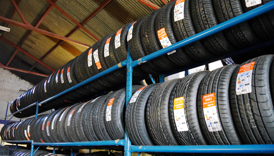 Tyre Bay St Helens, Merseyside Tyres Merseyside : Tyre Repairs Merseyside : Tyre Repairs St Helens : Tyre Fitting St Helenes : Tyre Bay St Helens, Merseyside